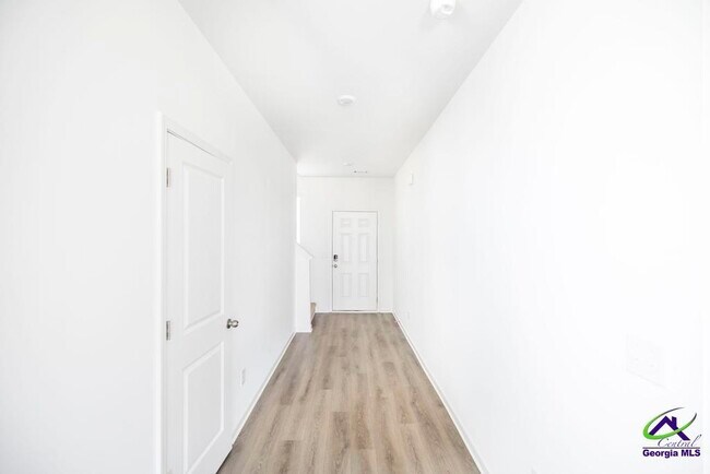 Building Photo - 121 Rolling Mdw Wy