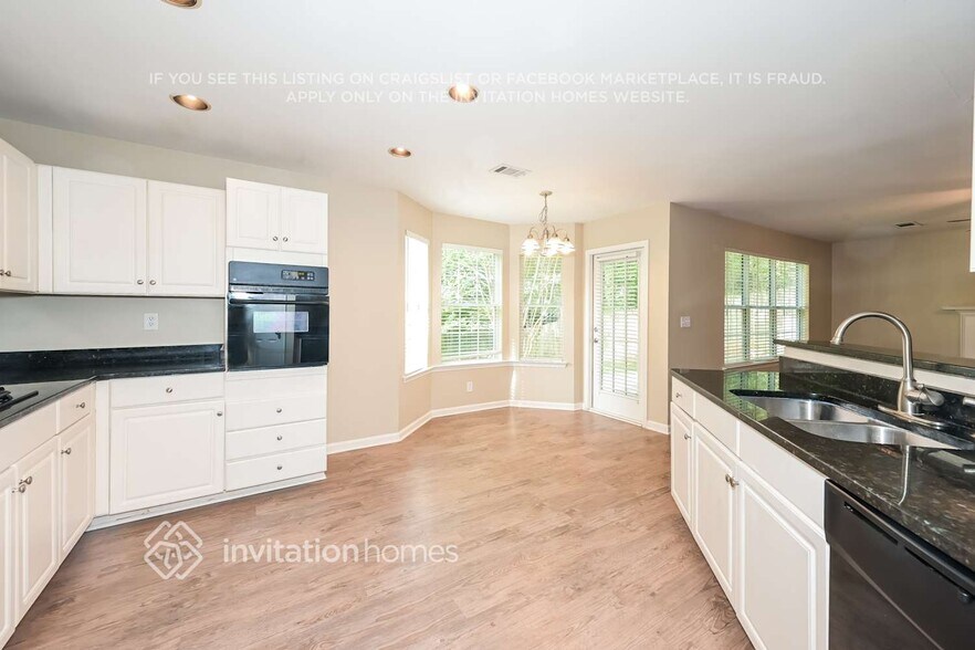 Building Photo - 528 Arbour Way