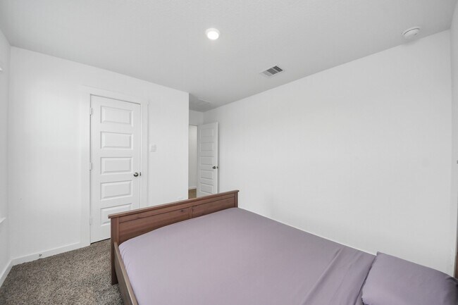 Building Photo - 31815 Kellan Grv Ct