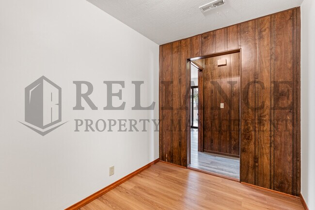 Building Photo - 4263 Cumberland St