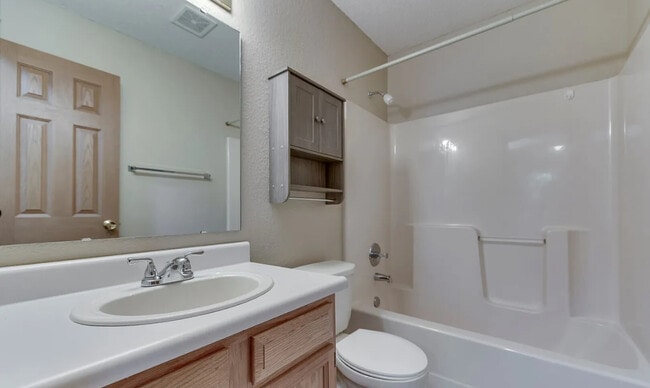 Building Photo - 6010 Rocky River Dr