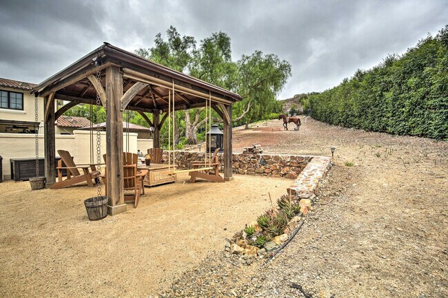 Building Photo - 7717 La Orquidia