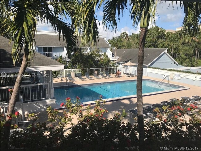 Building Photo - 798 Crandon Blvd