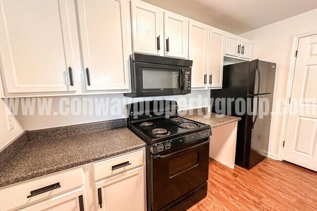 Building Photo - 2515 Martin St