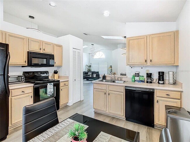 Building Photo - 1510 Chapman Oak Ct