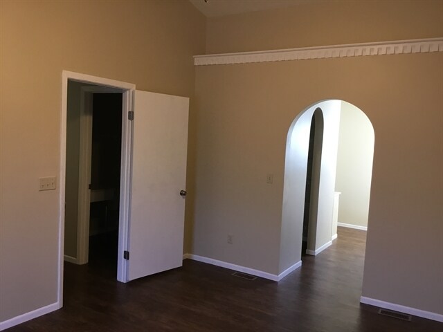 Building Photo - 108 Camden Ln