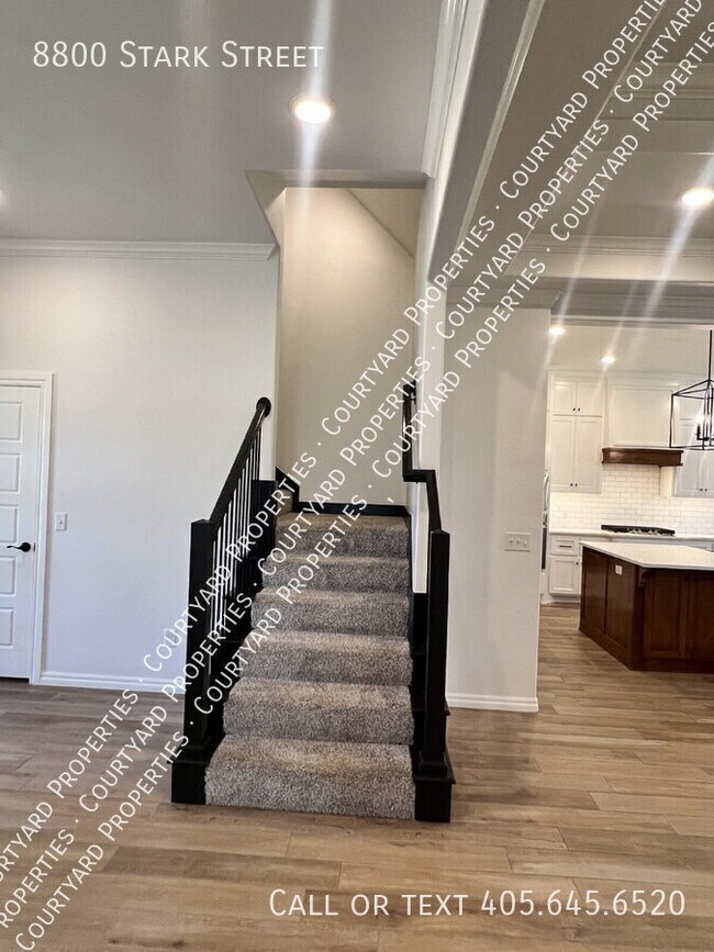Building Photo - 8800 Stark St