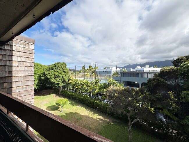 Building Photo - Pet Friendly Kailua Condo with A/C