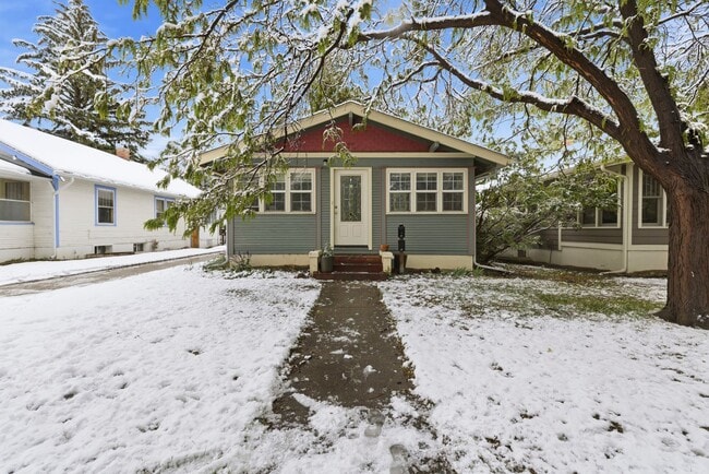 Building Photo - Cozy 1-Bed 1-Bath Basement Apartment blocks from CSU!