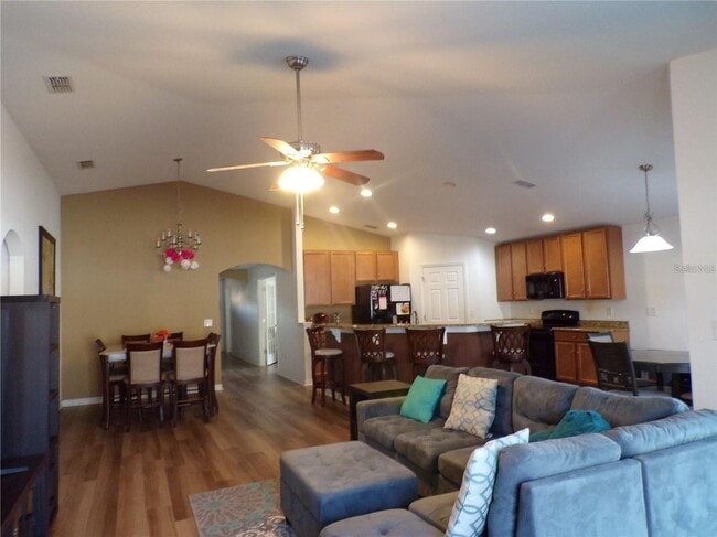 Building Photo - 10509 Bull Grass Dr