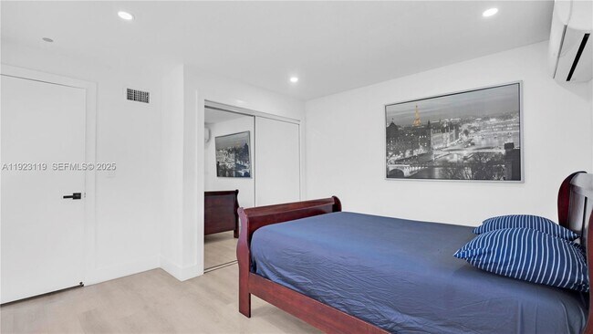 Building Photo - 32 SW 9th St