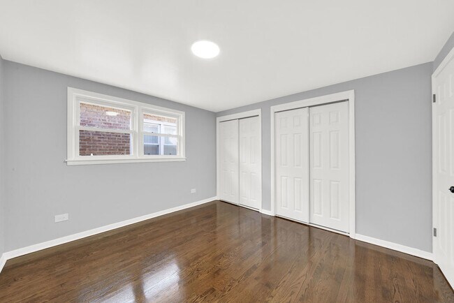 Building Photo - 7245 S Washtenaw Ave.