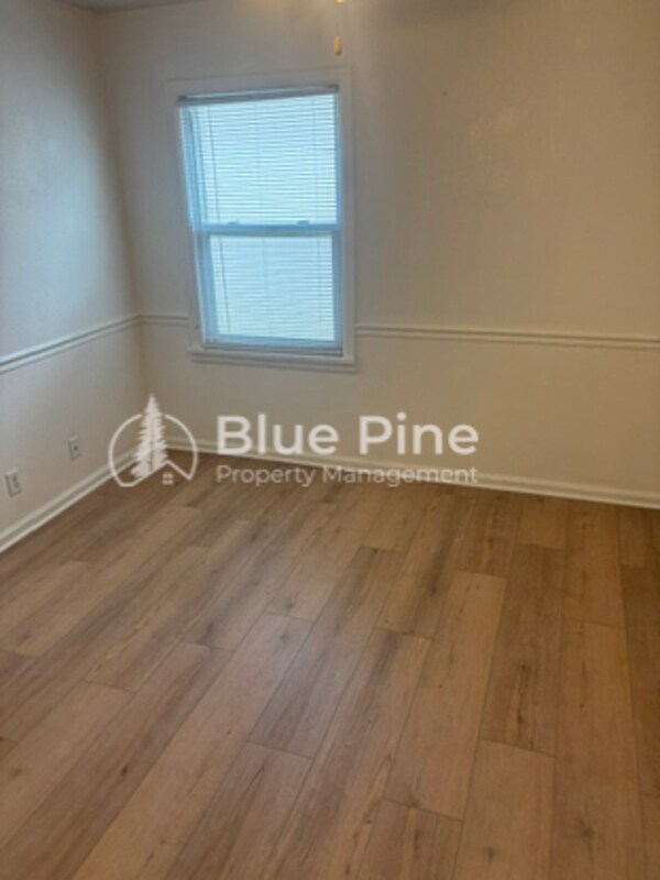 Building Photo - 439 E Wyeth St
