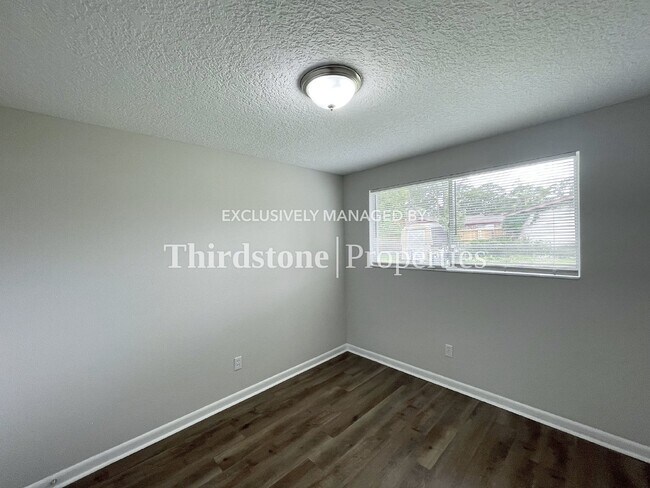 Building Photo - 5164 Timawatha Ave
