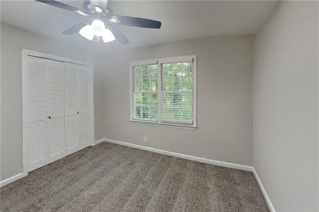 Building Photo - 3331 Hansen Way