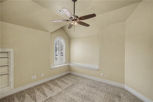 Building Photo - 6600 Willowridge Ln