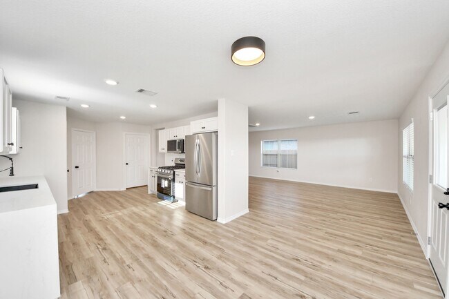 Building Photo - 26722 Lantana Cyn Dr