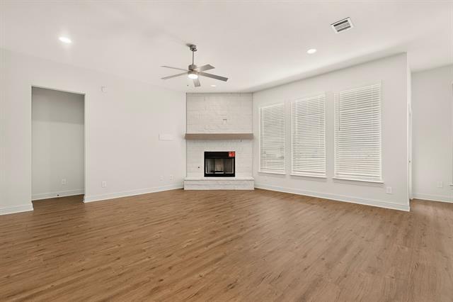 Building Photo - 818 Monza Dr