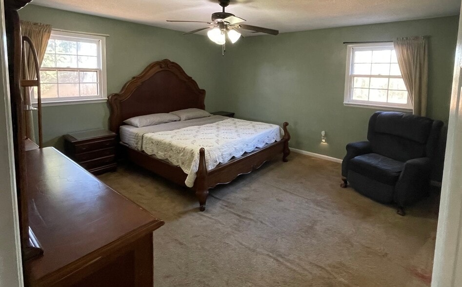 Building Photo - 00 Eva Rd