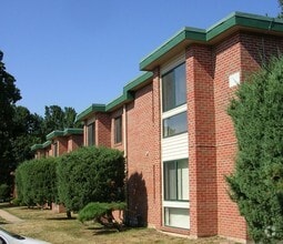 Building Photo - Town and Campus