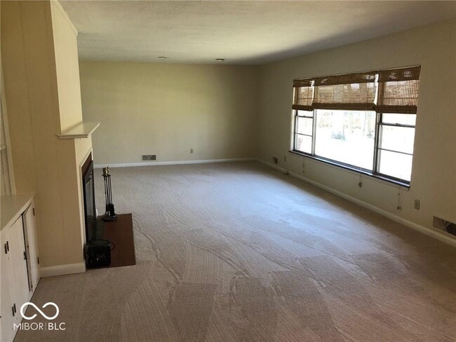 Building Photo - 105 Winding Way