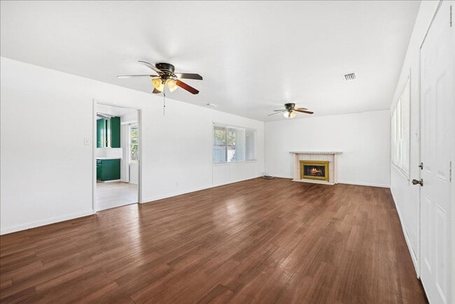 Building Photo - 3333 Alta Arden Expy