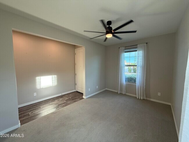 Building Photo - 9458 Thatcher Ave