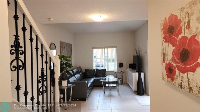 Building Photo - 2337 Anchor Ct