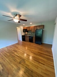 Building Photo - 558 Lowell Ave