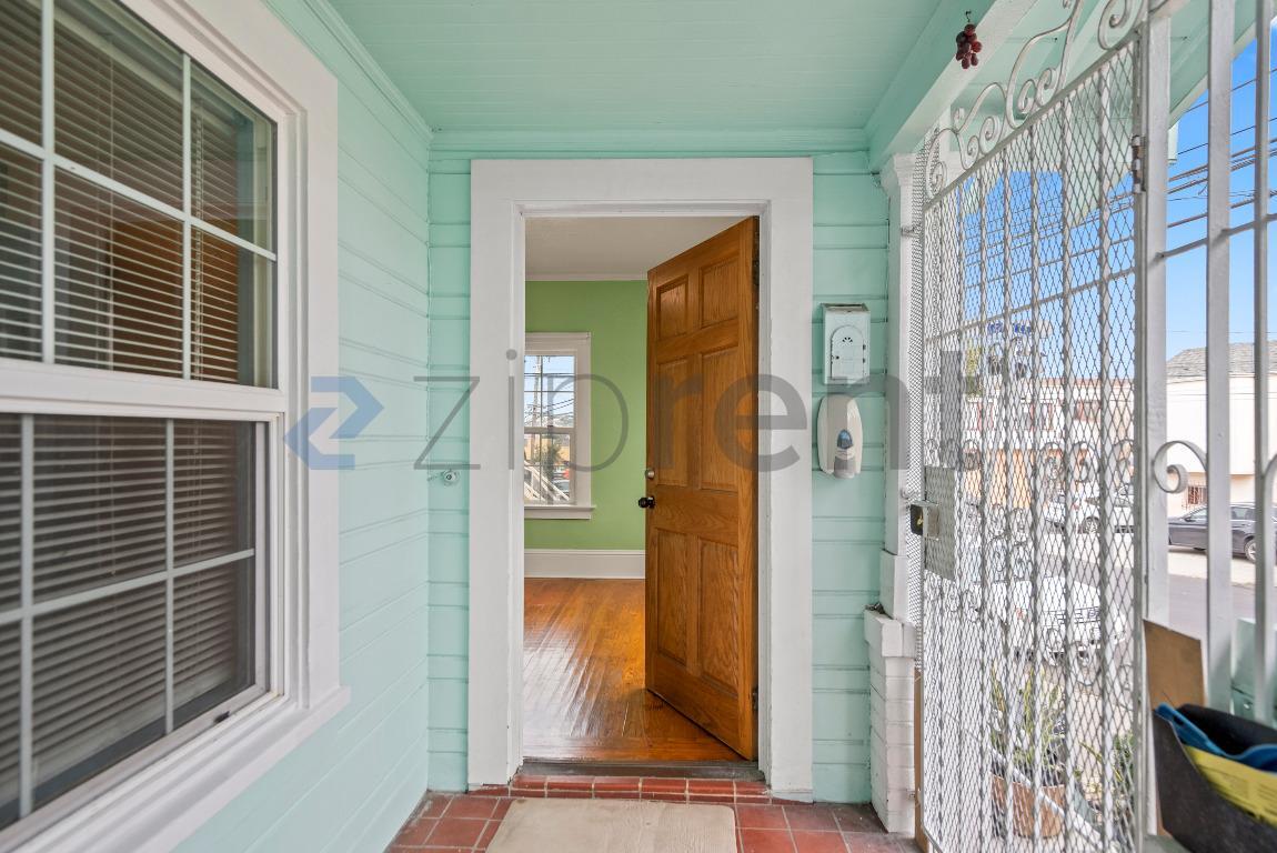 Building Photo - 130 Templeton Ave