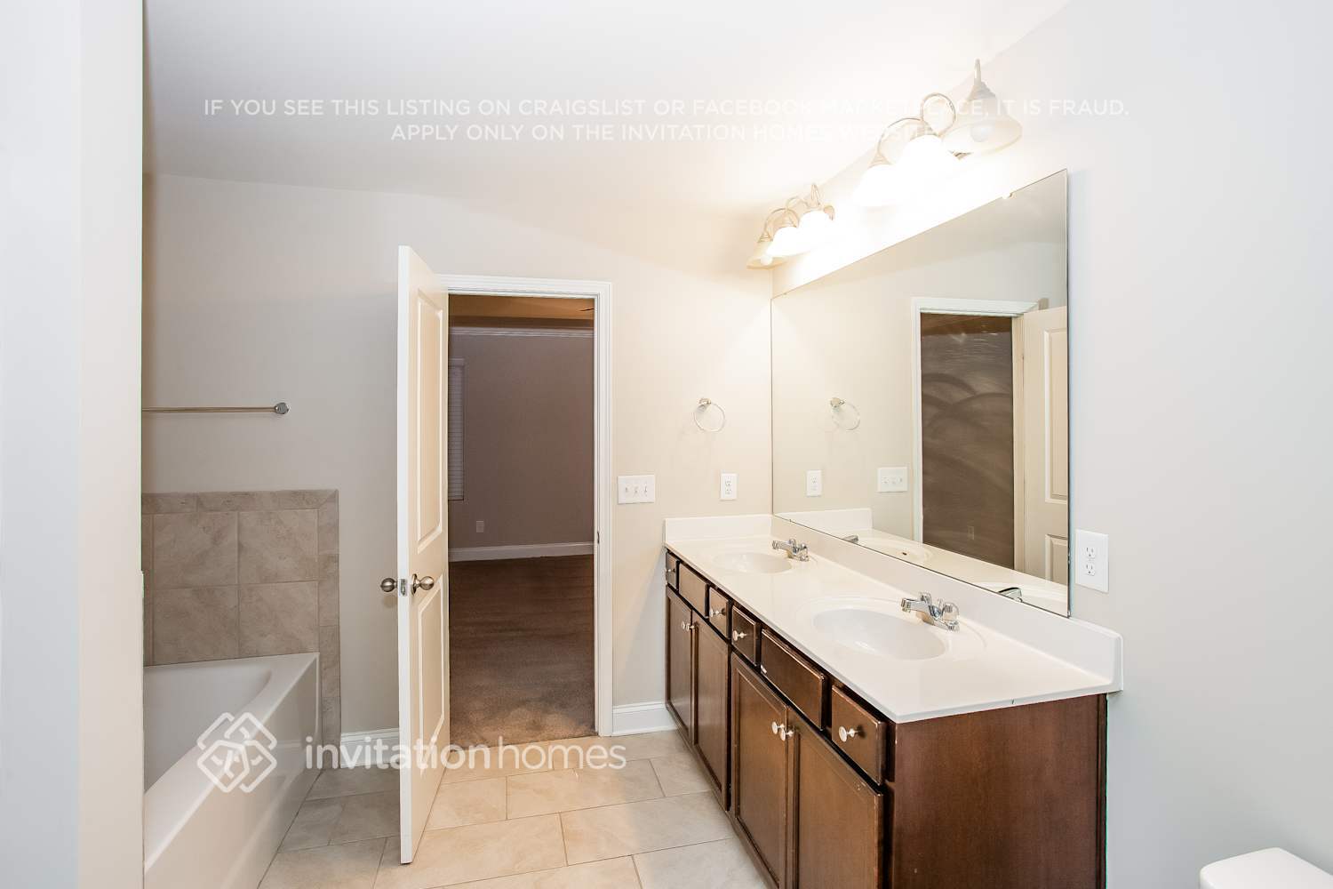 Building Photo - 5386 Roberta Crossing Dr