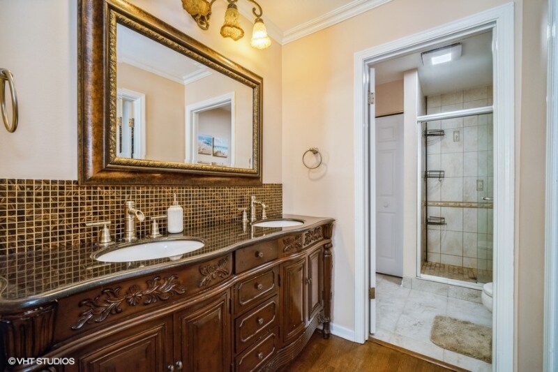 Building Photo - 1413 Sutton Ct