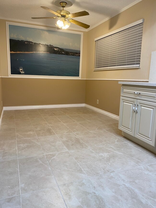 Building Photo - 13211 Vanowen St