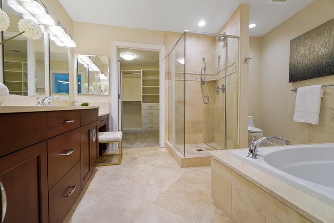 Building Photo - 1 Roebling Wy