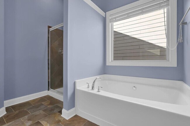 Building Photo - 2540 Wentwood Ct