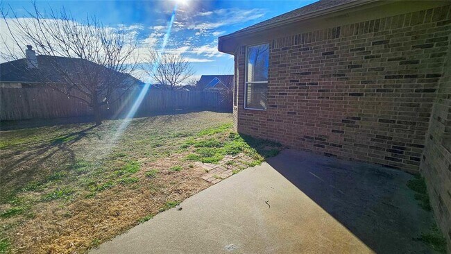 Building Photo - 4117 Gyrfalcon Dr