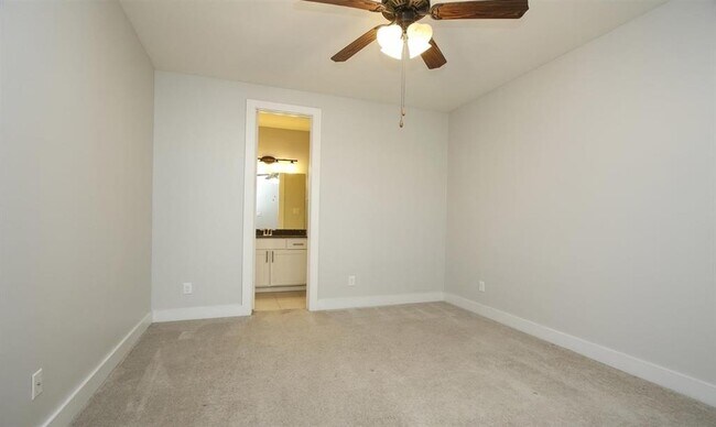 Building Photo - 1509 Bently Green Ln