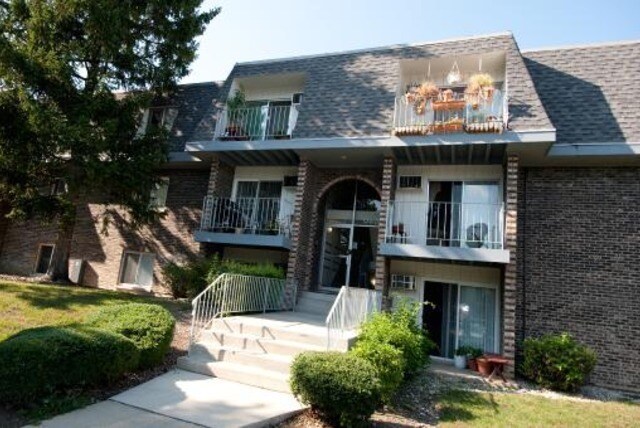 Primary Photo - 928 Jonathan Ct