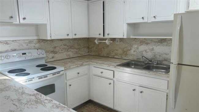 Building Photo - 134 SW 61st Ave