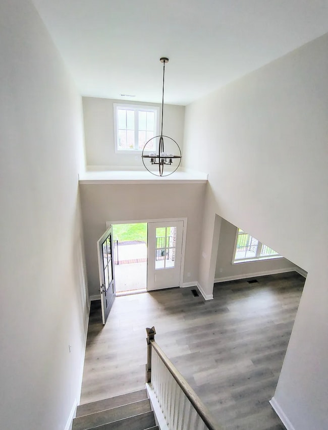 Building Photo - 7906 Pine St