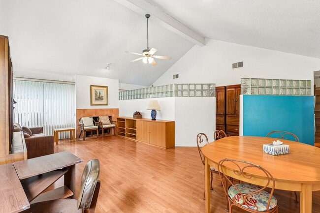 Building Photo - 1723 Sullins Way