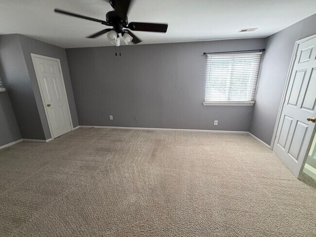 Building Photo - 1605 Hathern Ct