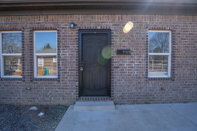 Building Photo - 4009 W. 17 ST