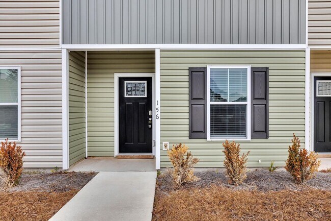 Building Photo - Furnished rental available now!!