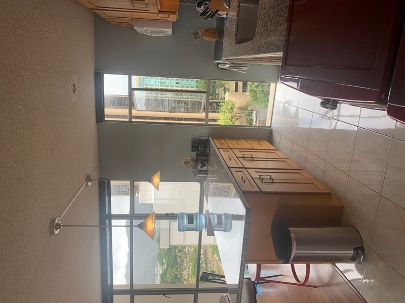 Building Photo - 2033 Nuuanu Ave