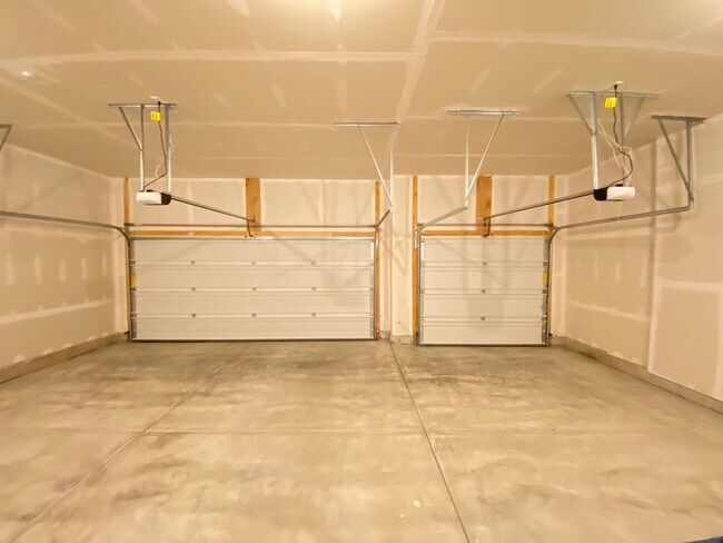 Building Photo - New Construction 3 Bedroom Home For Rent