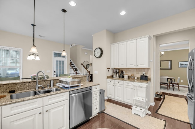 Building Photo - 1746 Batten Dr