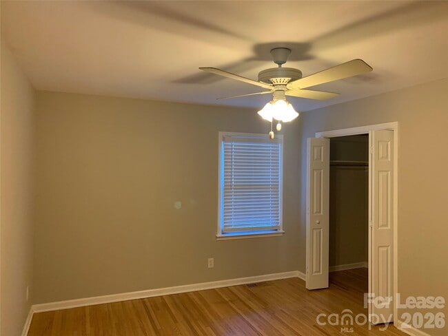 Building Photo - 1130 Cheddington Dr