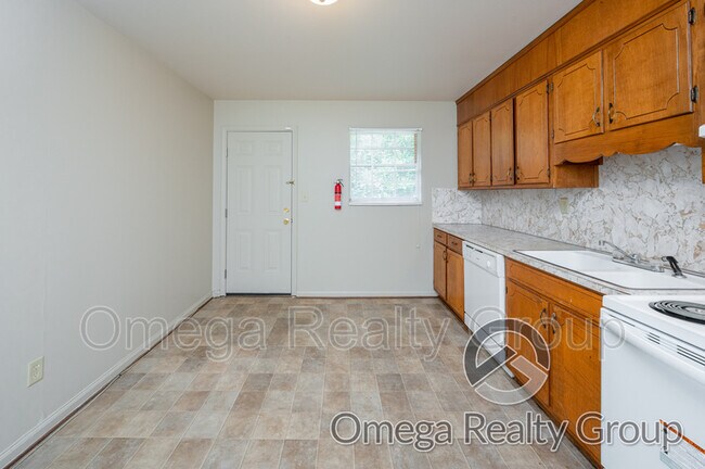 Building Photo - 2020 High School Rd