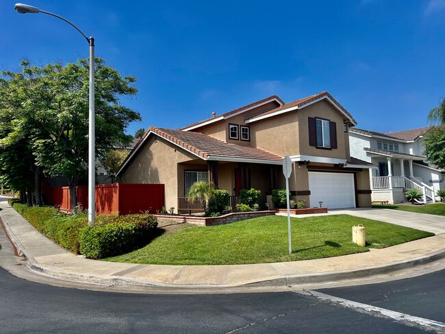 Building Photo - Nice 2 Story Family Home